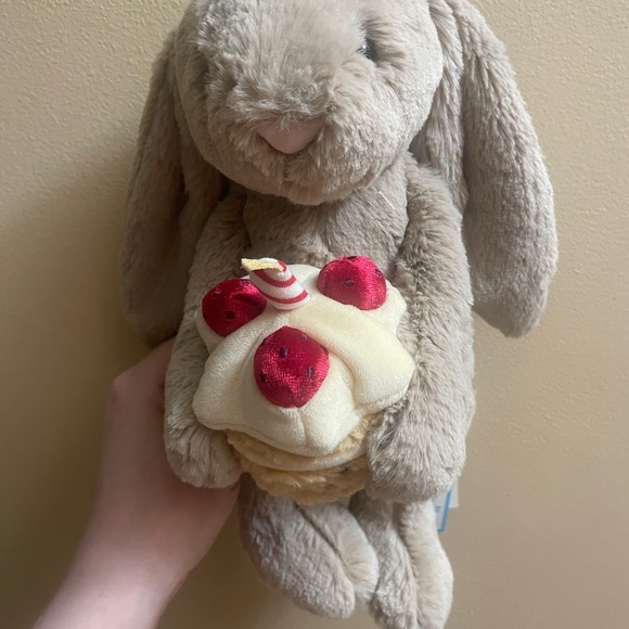 Jellycat Birthday Cake Bashful Bunny NWT - Picture 4 of 7